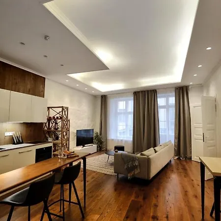 Town Hall Square Apartament