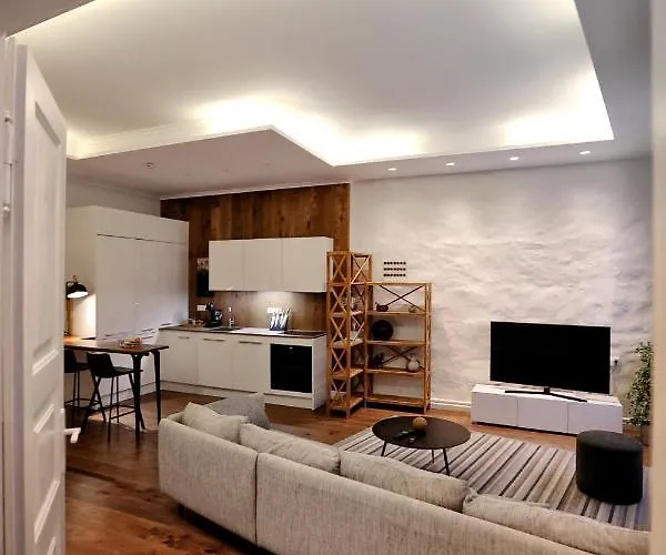 Town Hall Square شقة