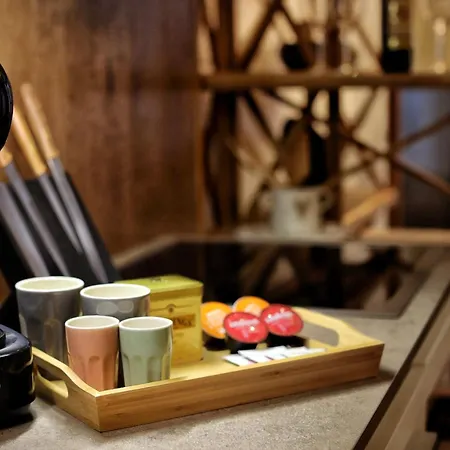 Town Hall Square Апартаменты *