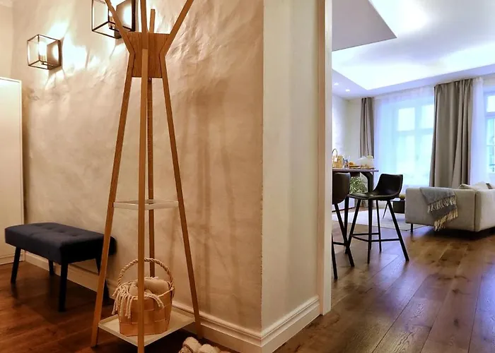 Town Hall Square Апартаменты *